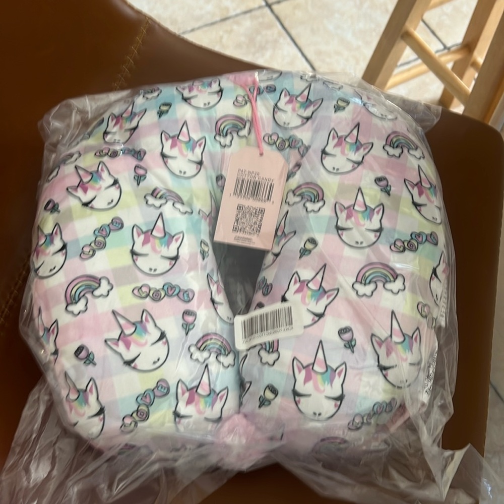 Kids neck pillow